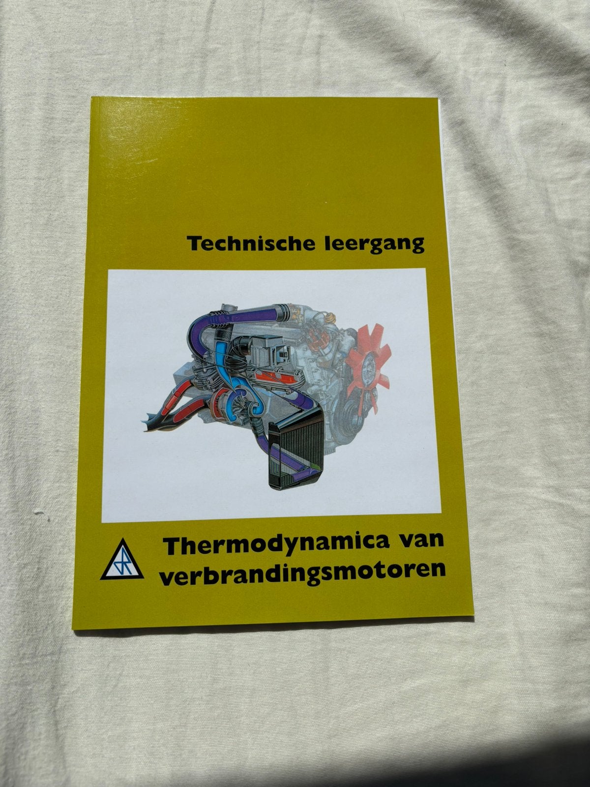 Automotive jaar 1 boeken, Boeken, Informatica en Computer, Ophalen, Zo goed als nieuw, Overige onderwerpen