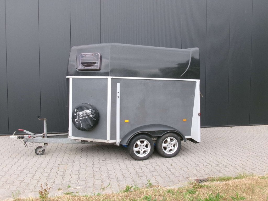 Gebruikte Humbaur 2 paards trailer. Bouwj: 2005, Niet ingevuld, Gebruikt, Niet ingevuld, 2-paards trailer