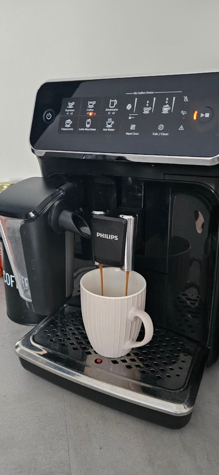 Philips LatteGo 3200 EP3241/50, Afneembaar waterreservoir, Gebruikt, Koffiemachine, Ophalen of Verzenden