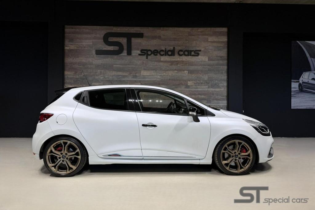 Renault Clio 1.6 R.S. Trophy no 745|Kuip|Mat|220pk, 1618 cc, Gebruikt, 4 cilinders, Met garantie (alle)