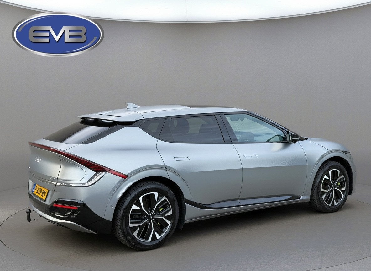Kia EV6 GT-Line 77.4 kWh, mat grijs, panoramadak, trekhaak,, Auto's, Automaat, Achterwielaandrijving, Gebruikt, 1885 kg
