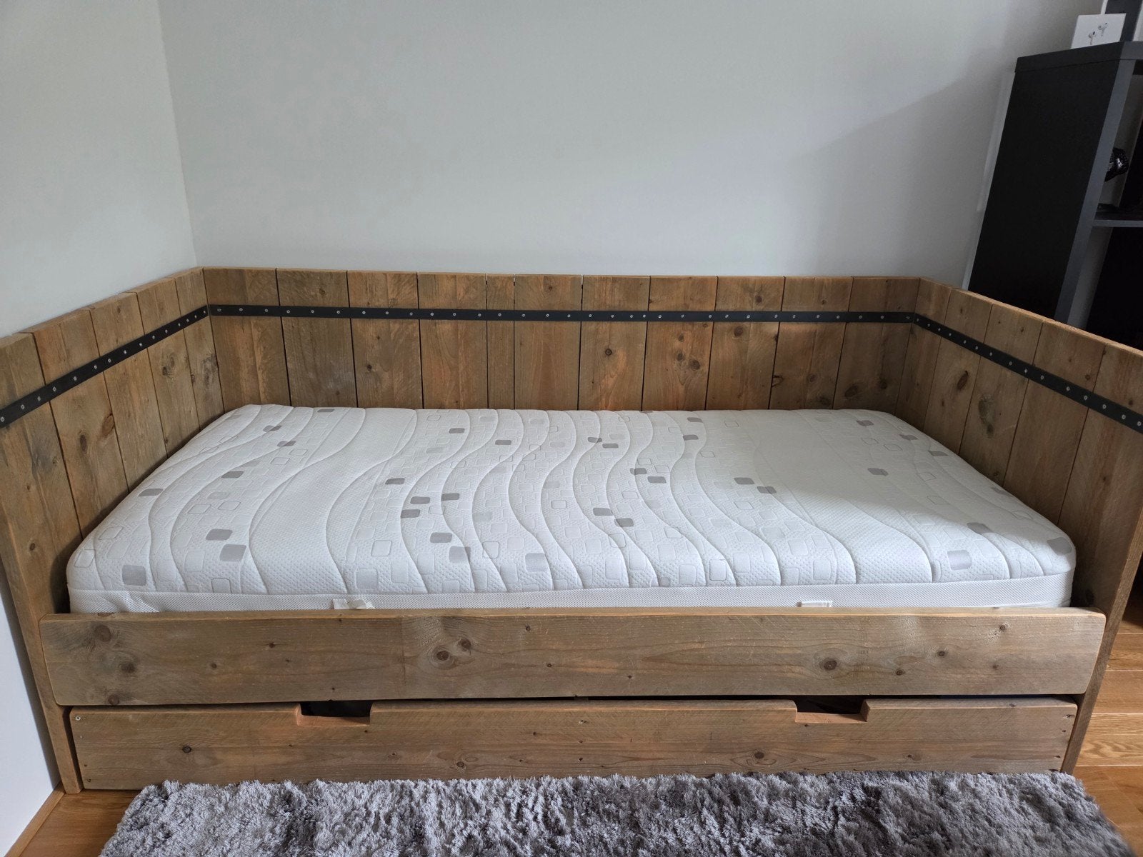 Bed gemaakt van steigerhout 90x200, Kinderen en Baby's, Kinderkamer | Bedden, Zo goed als nieuw, 180 cm of meer, 85 tot 100 cm
