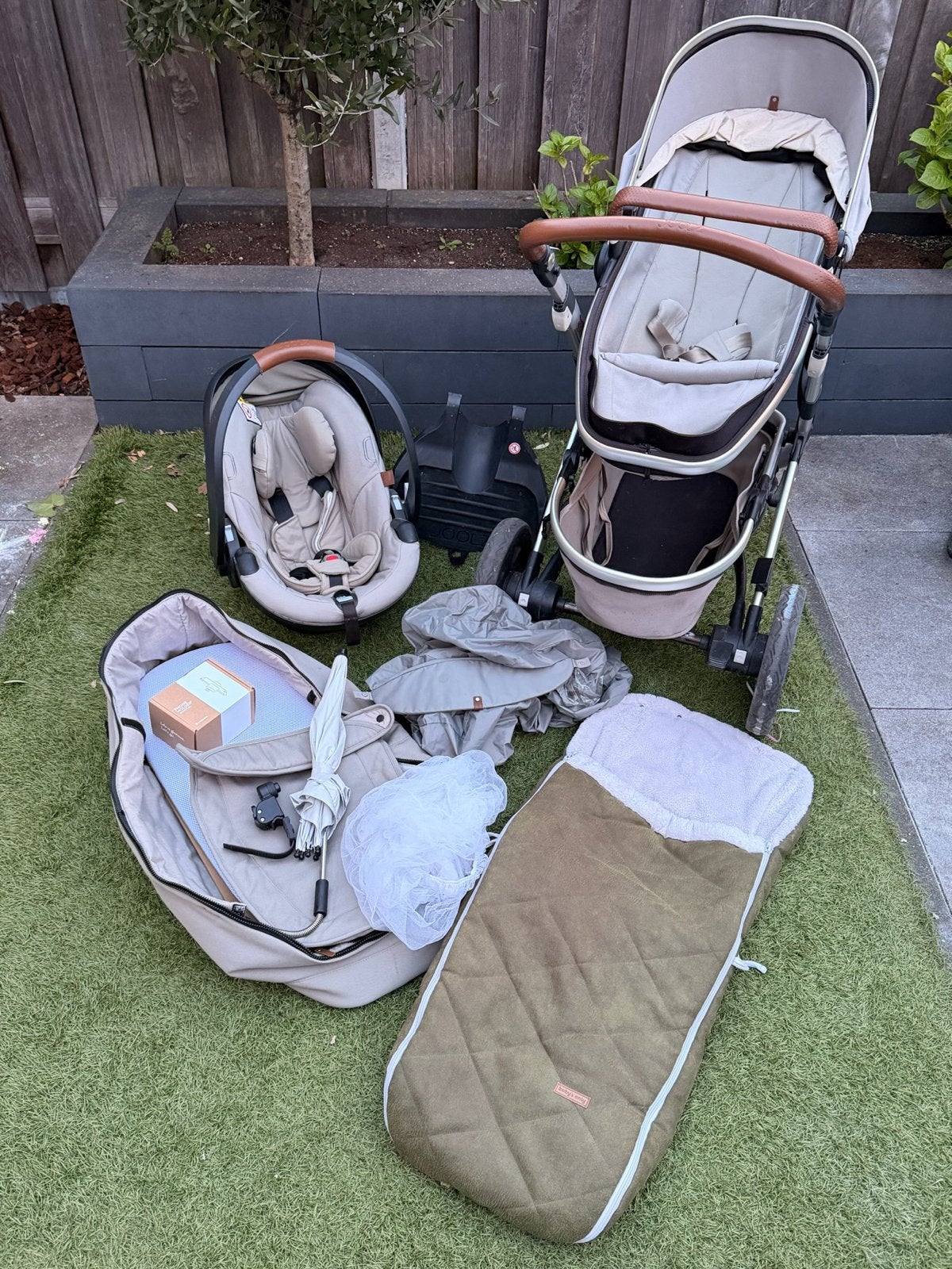 Joolz Geo2 combiwagen met autostoel en accessoires, Ophalen, Gebruikt, Combiwagen, Verstelbare duwstang