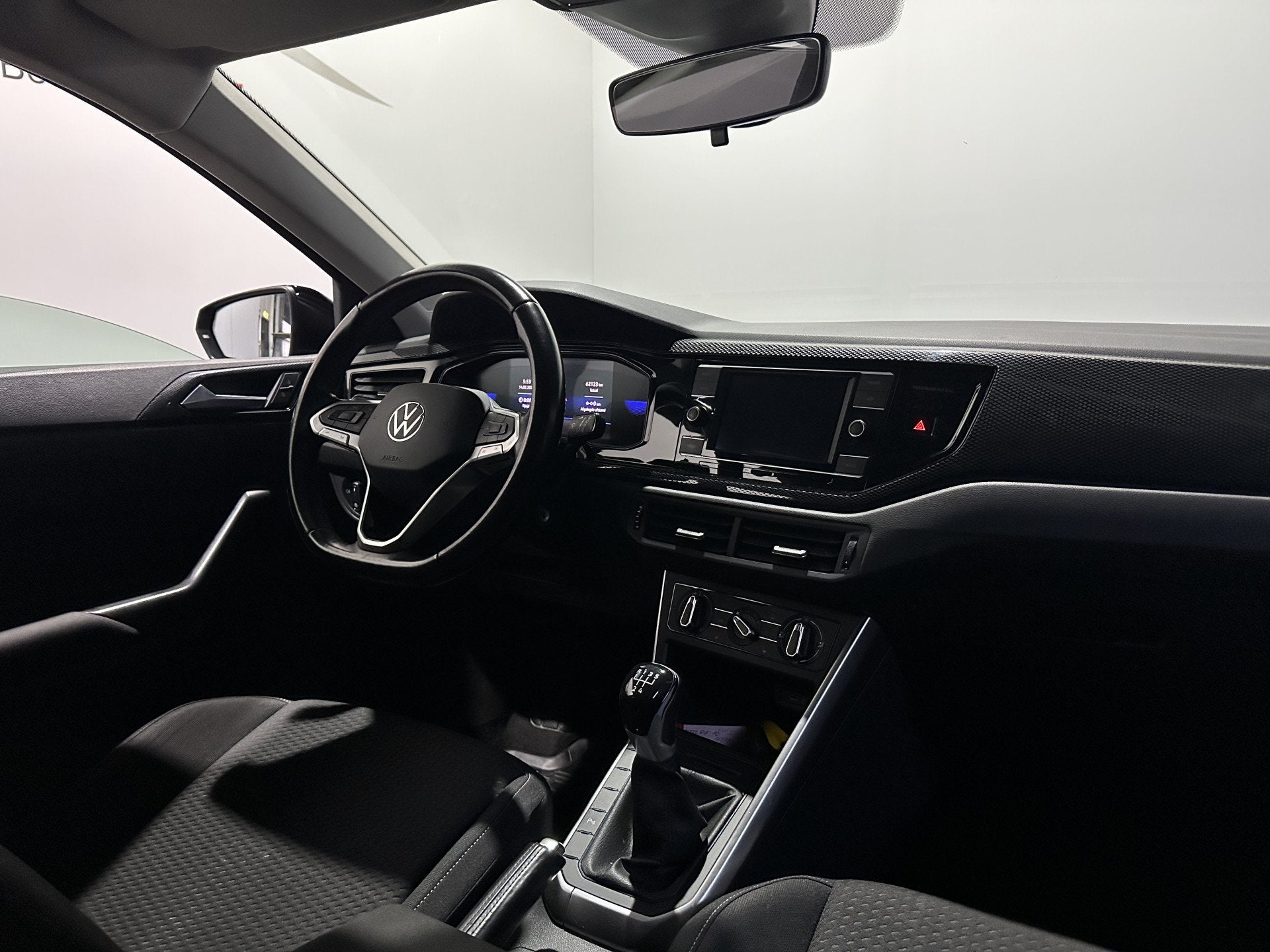 Volkswagen Polo 1.0 - Camera / Carplay / Cruise (bj 2024), Voorwielaandrijving, Gebruikt, Euro 6, 82 pk