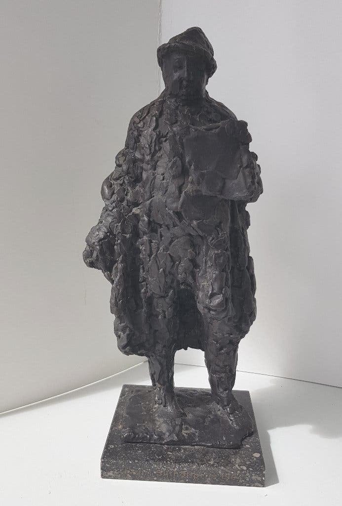 Pieter d’Hont "Beursmannetje" De krantlezende man, Ophalen of Verzenden, Brons, 20 - 50 cm, Beeld