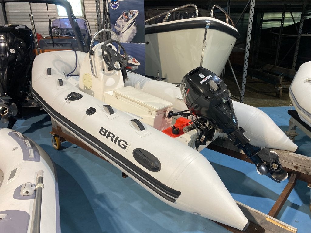 Brig F330  met Suzuki 9.9 pk, Watersport en Boten, Rubberboten, Gebruikt, Brig, Afdekzeil, Ophalen