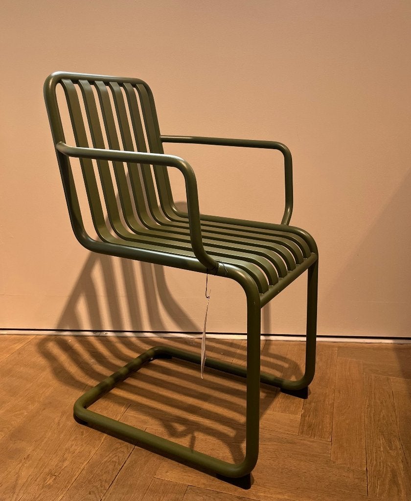 PALISSADE CANTILEVER ARMCHAIR - HAY HOUSE AMSTERDAM, Tuin en Terras, Tuinstoelen, Ophalen, Zo goed als nieuw