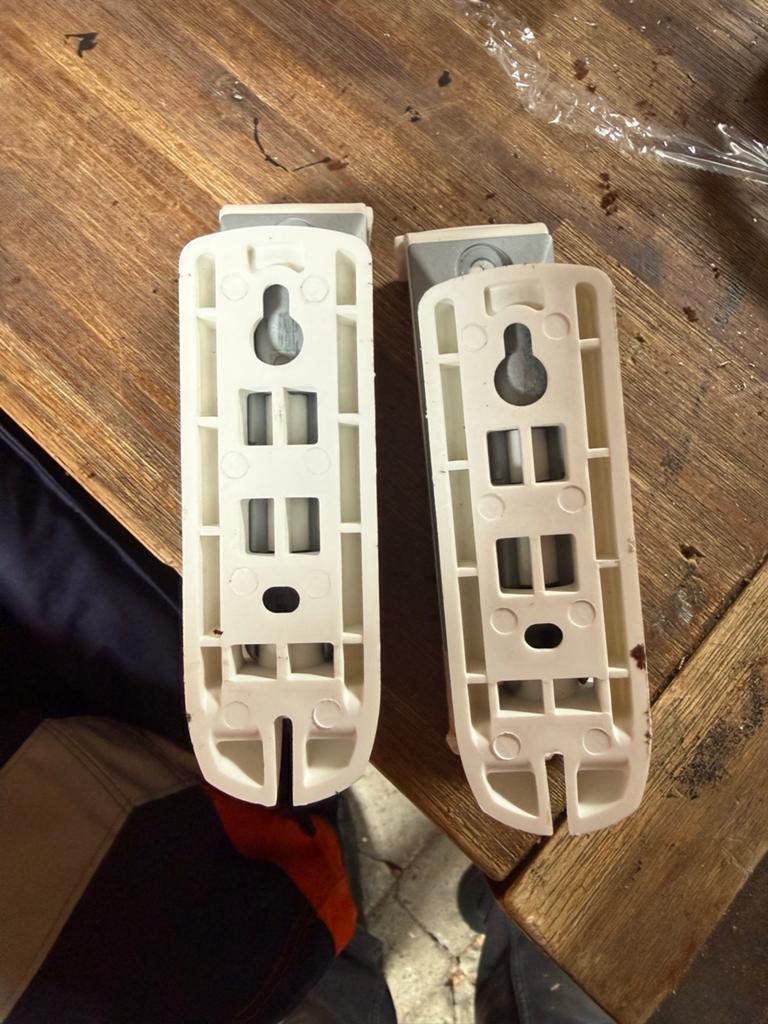 Flexson muurbeugels voor Sonos Play 1 (2 stuks), Ophalen of Verzenden, Gebruikt