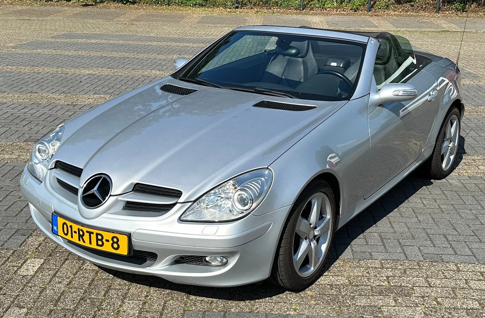 Mercedes-Benz SLK 3.5 Slk350 Roadster AUT 2005 Grijs, Auto's, Mercedes-Benz, Achterwielaandrijving, Cabriolet, 6 cilinders, 3498 cc