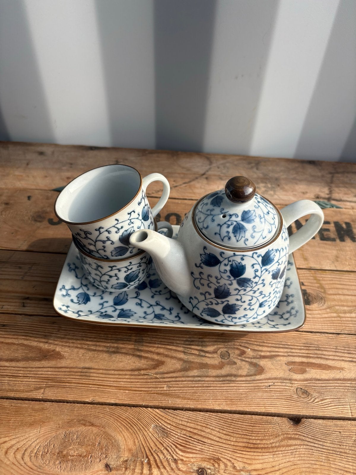 Riverdale Handpainted Theeservies - Theepot met 2 Kopjes, Riverdale, Keramiek, Ophalen of Verzenden, Ossenkamppad 25