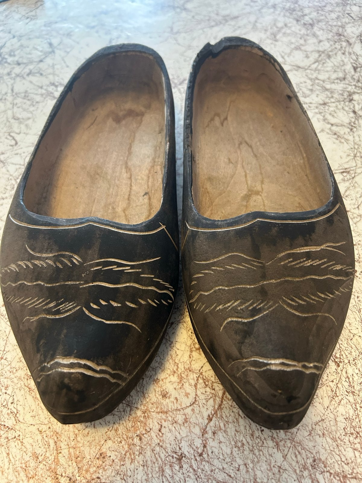 Vintage Zwarte Houten Klompen met Carving, Ophalen of Verzenden