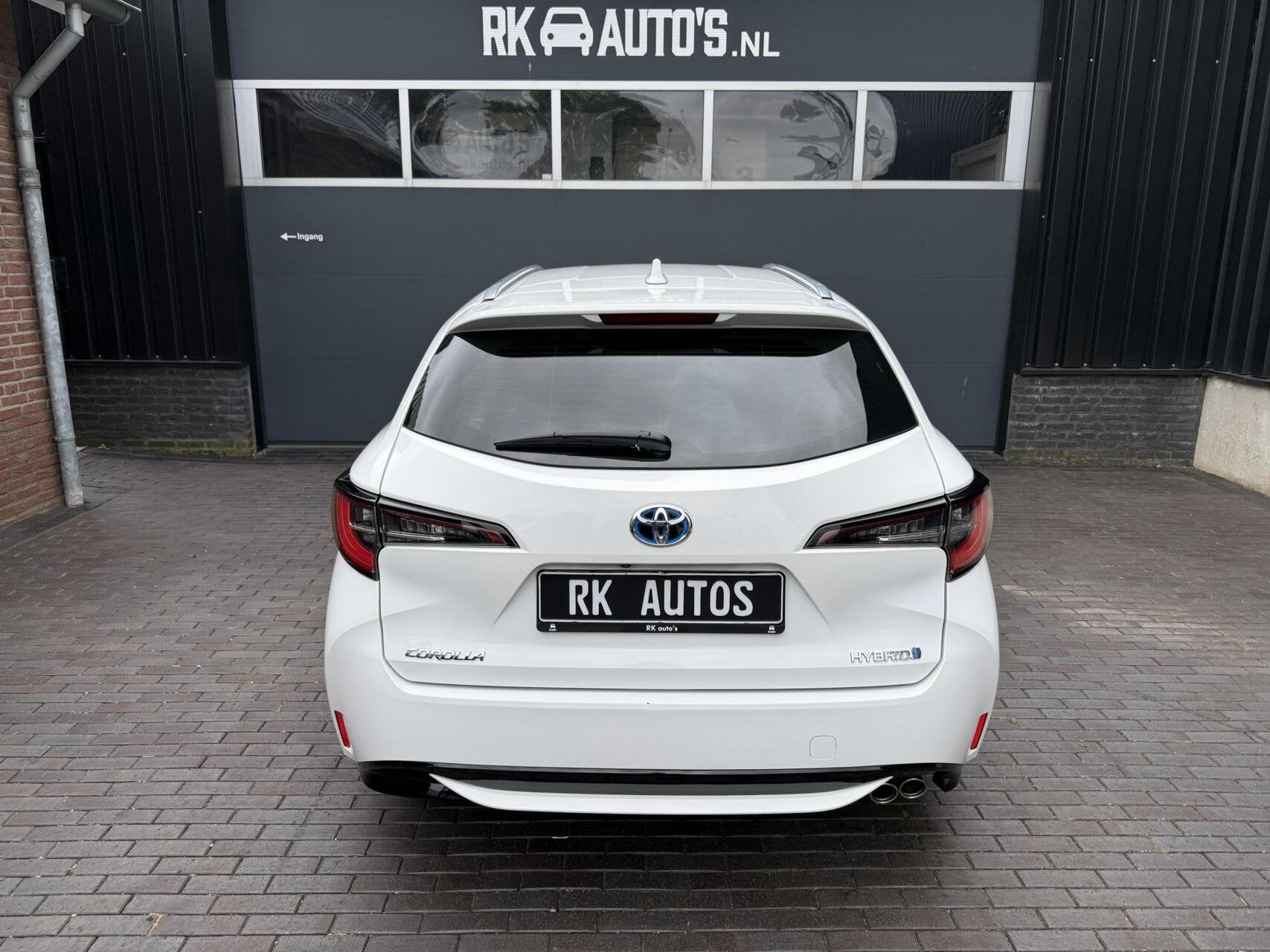 Foto 15 van Toyota Corolla Touring Sports 2.0 Hybrid Business / 184PK