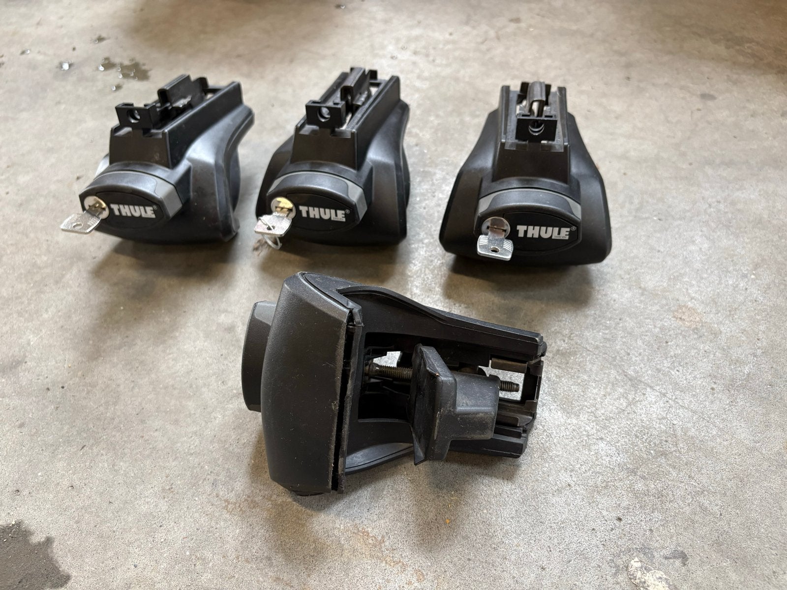 Thule Rapid Railing 757 voetenset voor open dakrailing incl., Auto diversen, Dakdragers, Ophalen, Gebruikt
