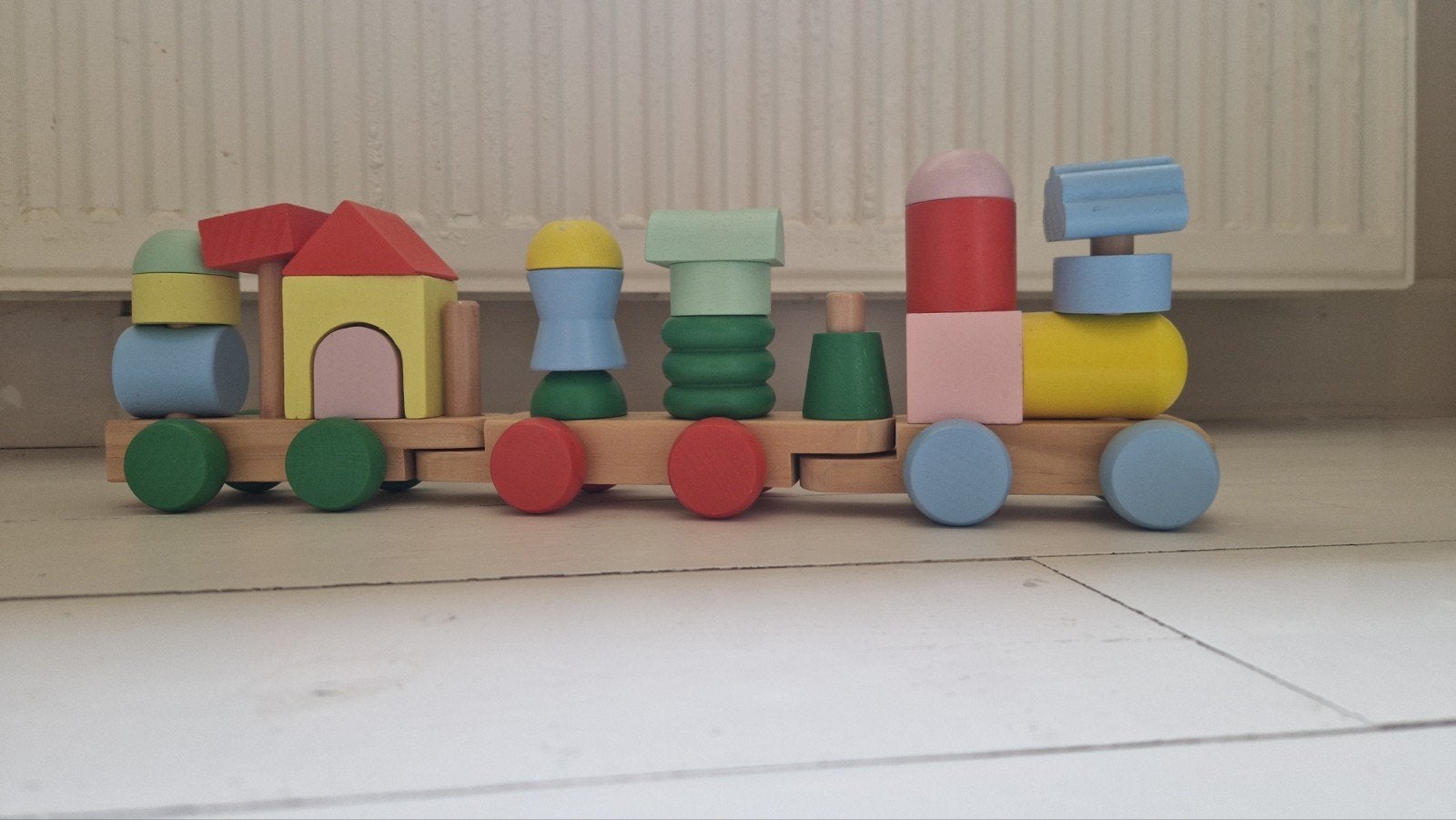 Houten Stapeltrein met Kleurrijke Blokken, Ophalen