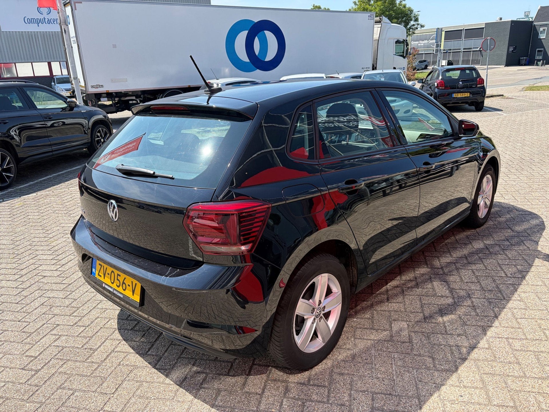 Volkswagen Polo 1.0 TSI Comfortline / camera / Carplay, Auto's, Volkswagen, Voorwielaandrijving, Euro 6, Zwart, Origineel Nederlands