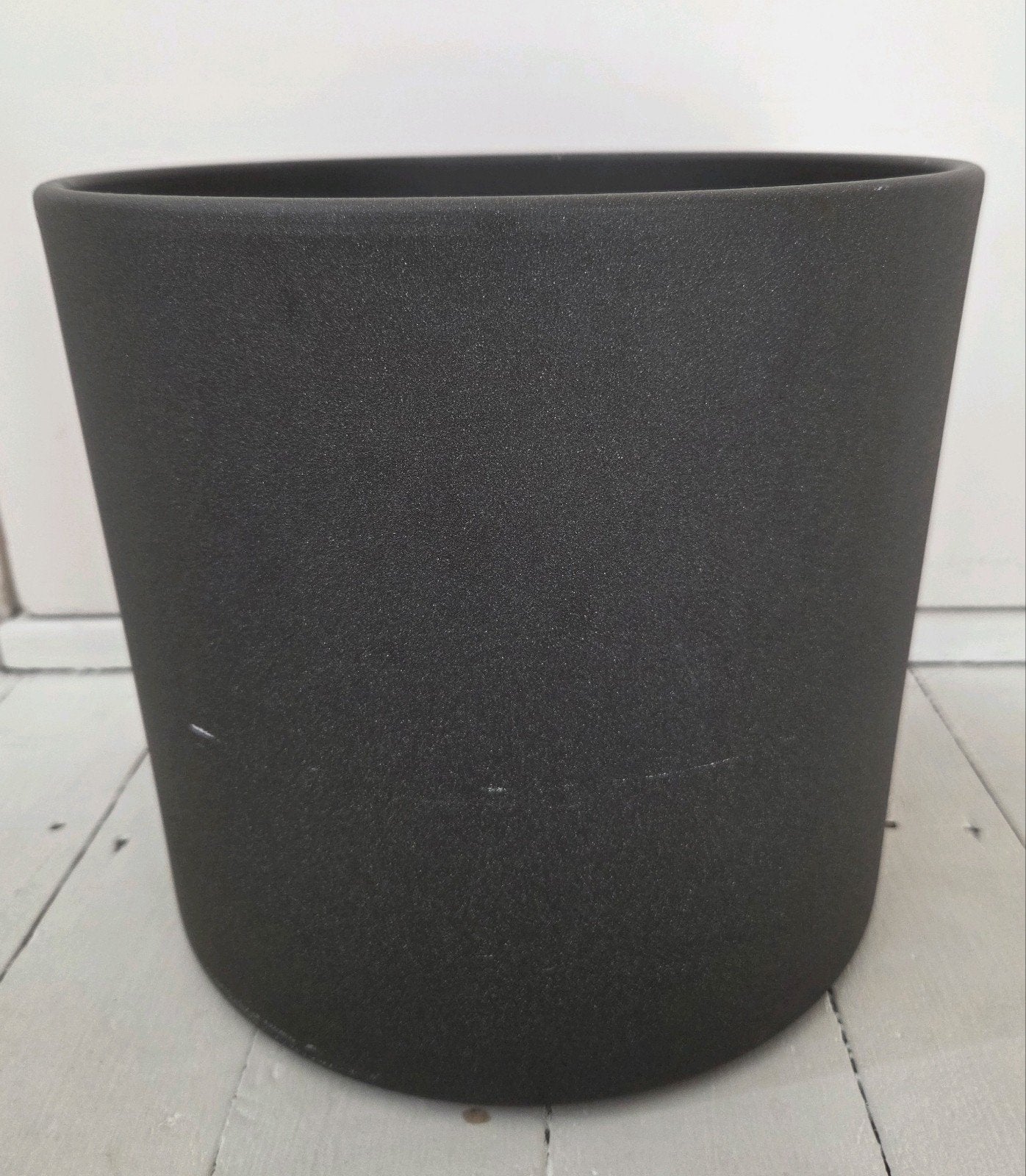 Grijze zware bloempot 26 cm hoog, 28 cm diameter, Ophalen of Verzenden, Gebruikt, 25 tot 40 cm, Minder dan 40 cm