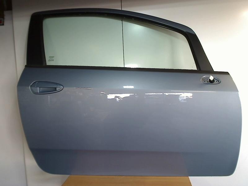 Portier Rechts Fiat Grande Punto (199) (2005-06/2012-10), FCA Germany GmbH, Gebruikt, IPC D1-09 Bahnhofsplatz, Rüsselsheim am Main 65423, , Duitsland