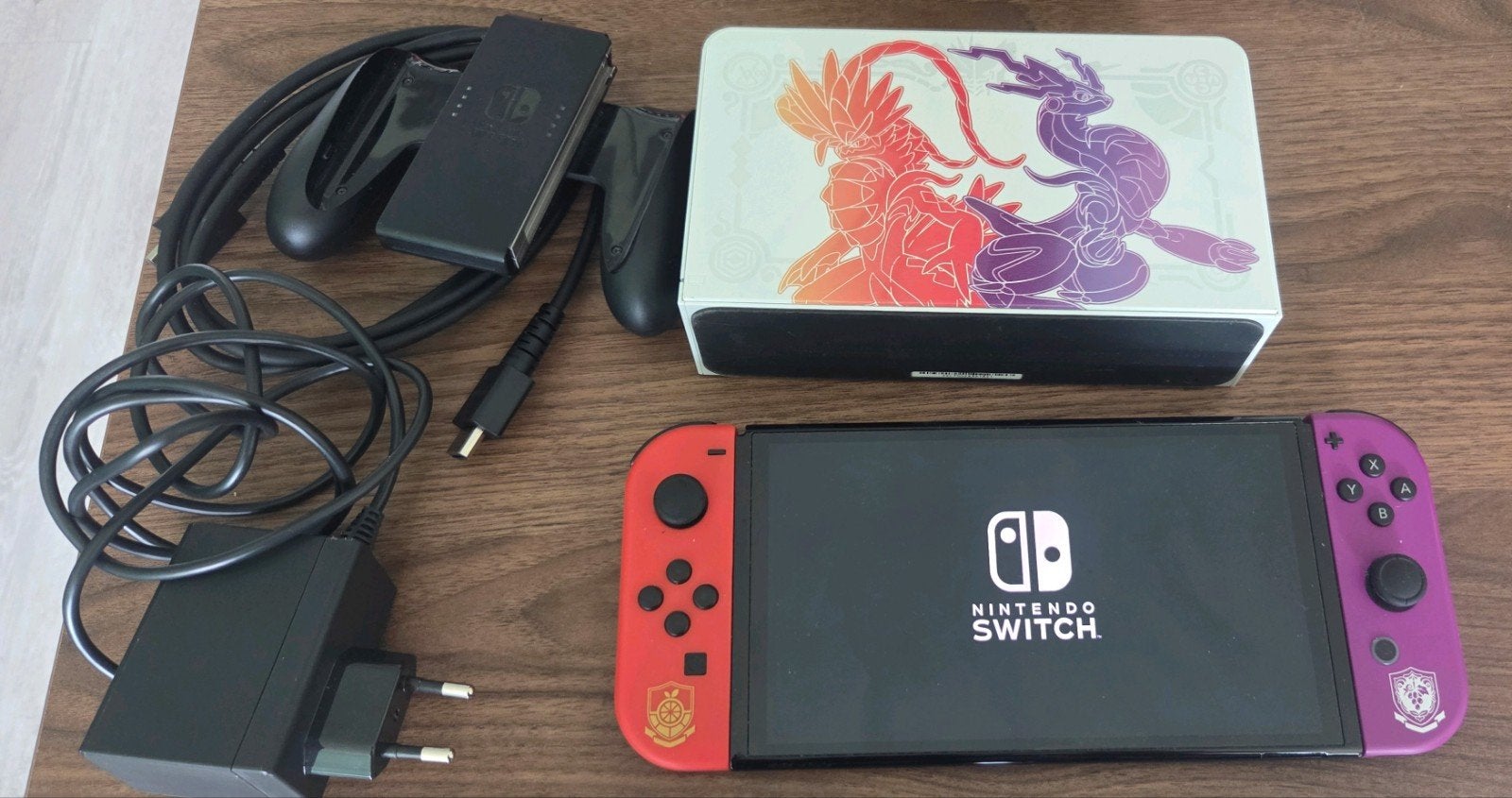 Nintendo Switch OLED Pokemon, Ophalen, Zo goed als nieuw, Met 1 controller, Switch OLED