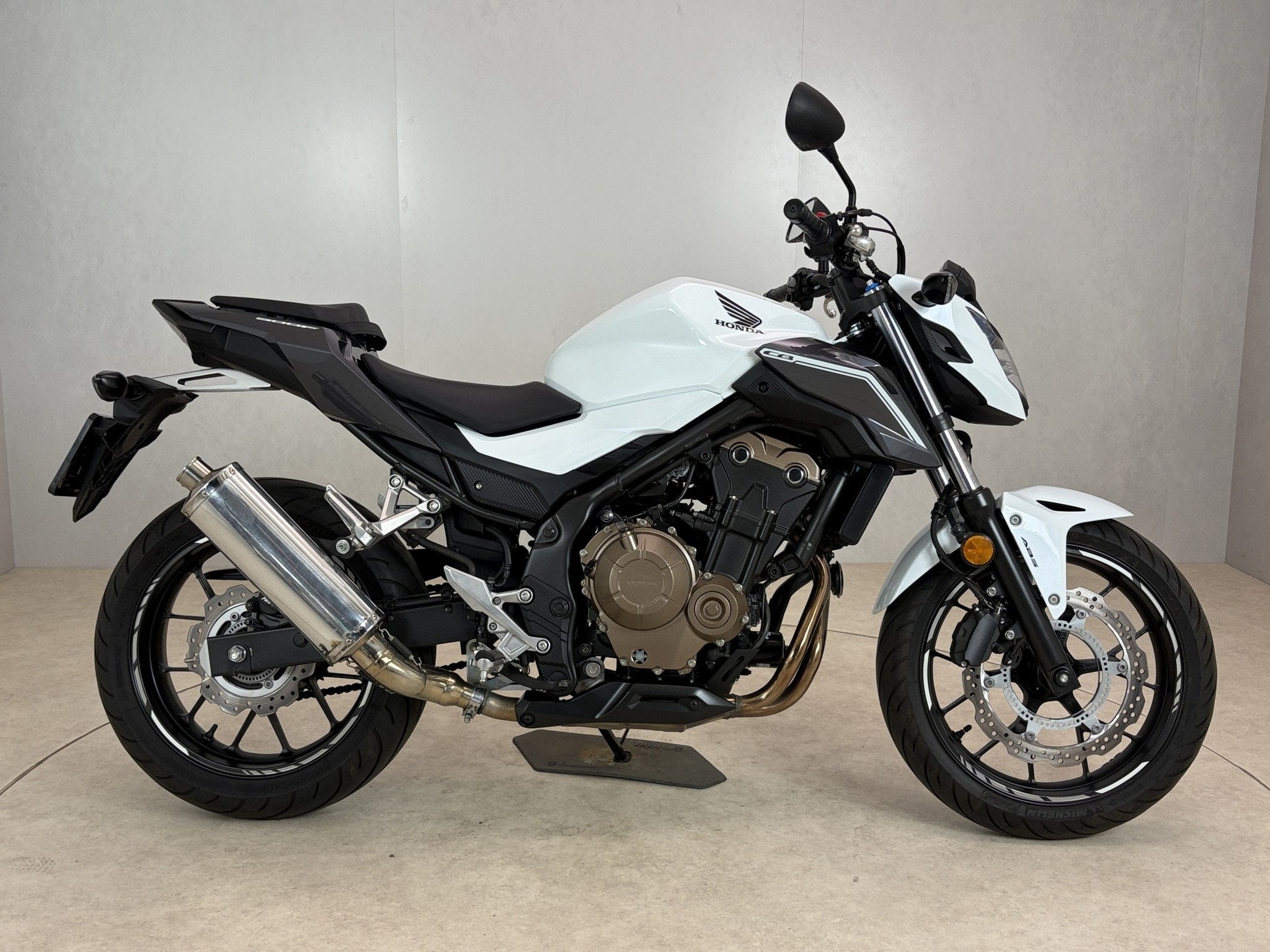 Honda CB 500 F ABS (bj 2017), Cco@honda-eu.com, Stroombaan 4
1181 VX  Amstelveen, Honda Motor Europe Ltd, Bedrijf