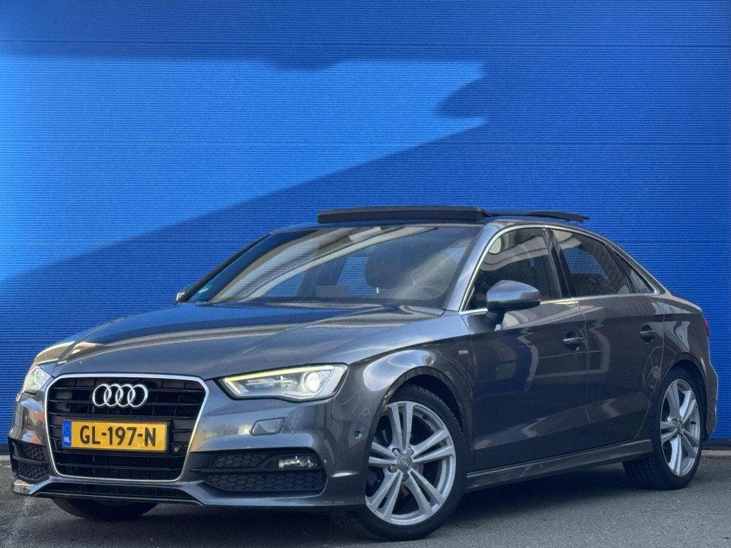 Audi A3 Limousine 1.4 TFSI 150 PK | S-Line | Pano | Stoelver, Auto's, Audi, Gebruikt, Euro 6, 4 cilinders, 150 pk