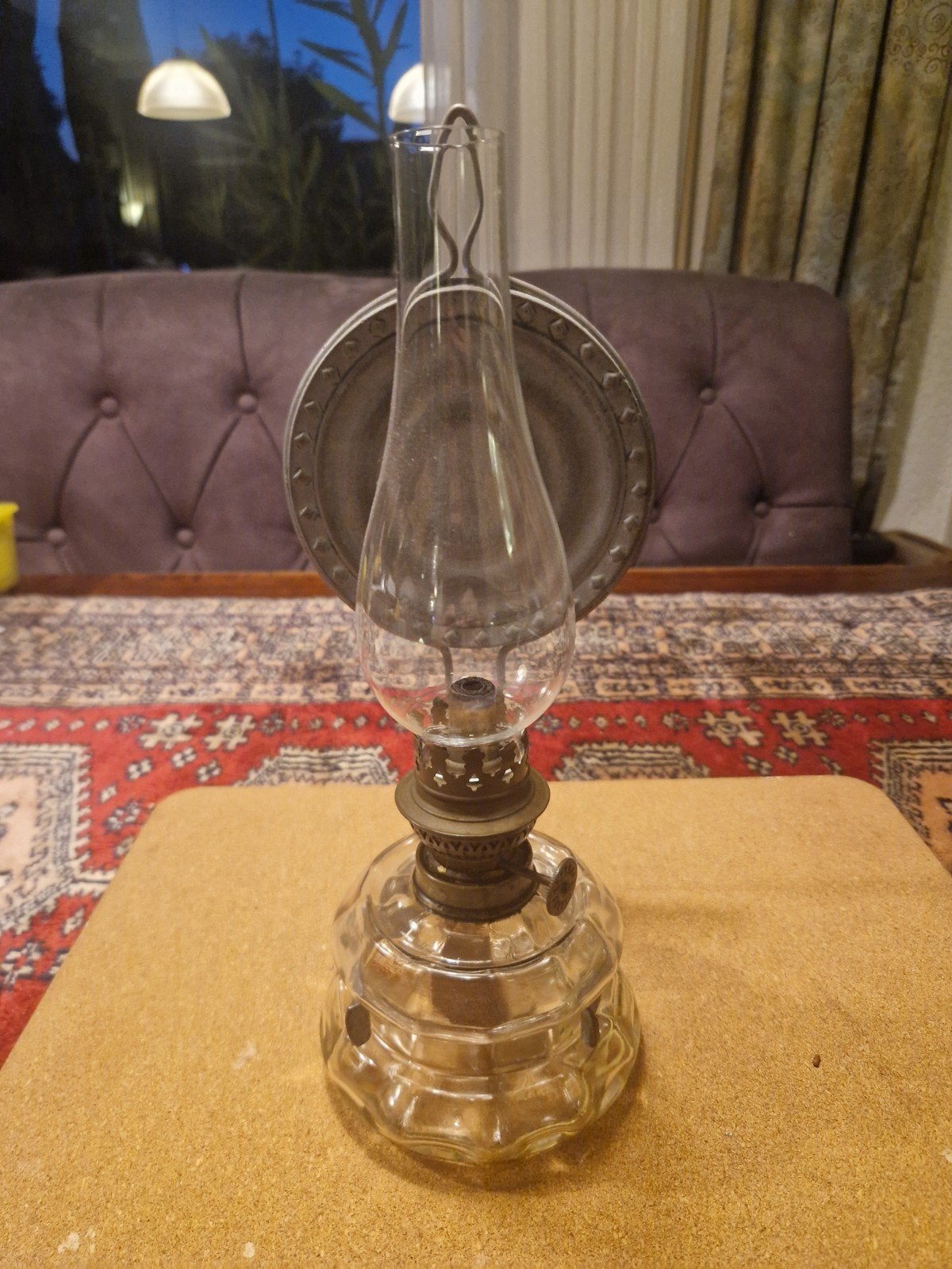 Antieke Vintage olielampje glas aan wand staand goede staat, Ophalen of Verzenden