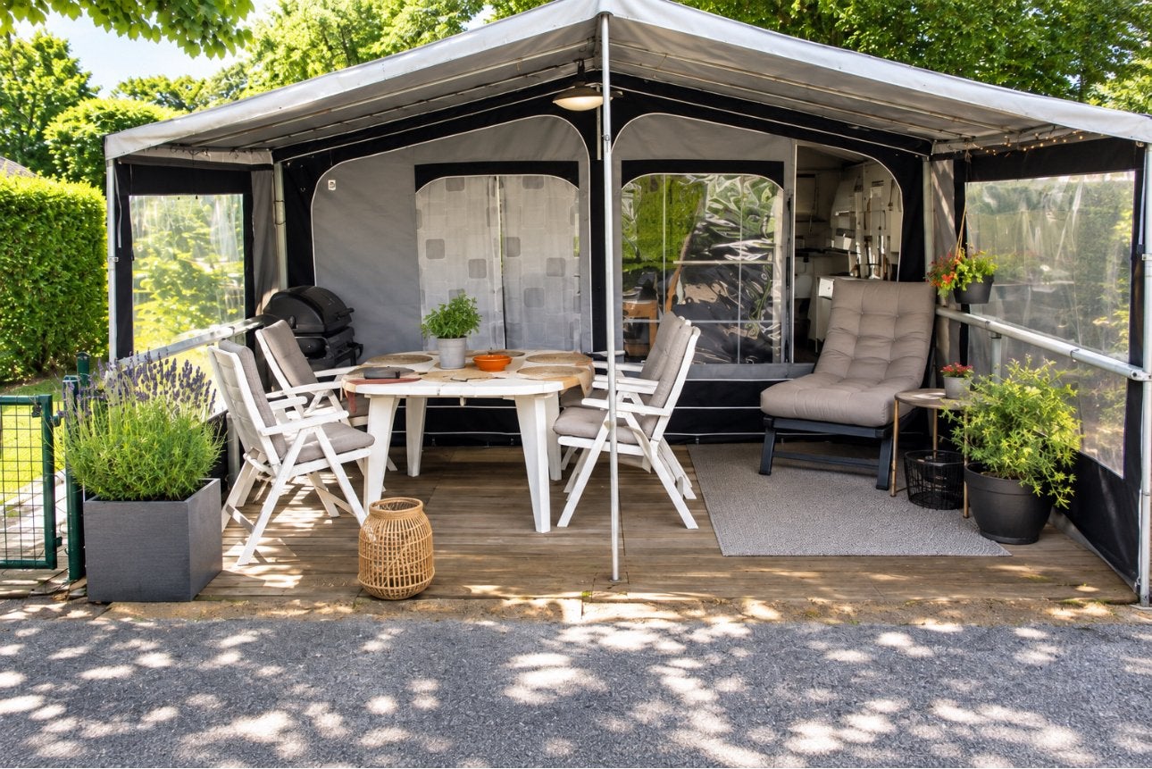 Complete caravan met eigen parkeerplaats & inboedel, Rondzit, Tabbert, 750 - 1000 kg, Particulier