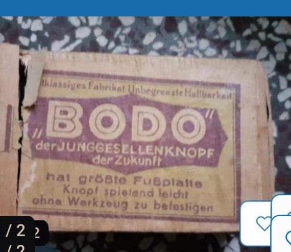 Antieke  vrijgezellen knopen, Ophalen of Verzenden