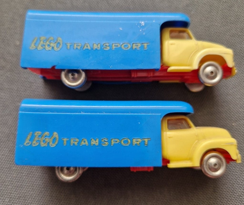 Lego HO - 1:87 Bedford Cargo truck (2x), Ophalen of Verzenden, Gebruikt, Lego