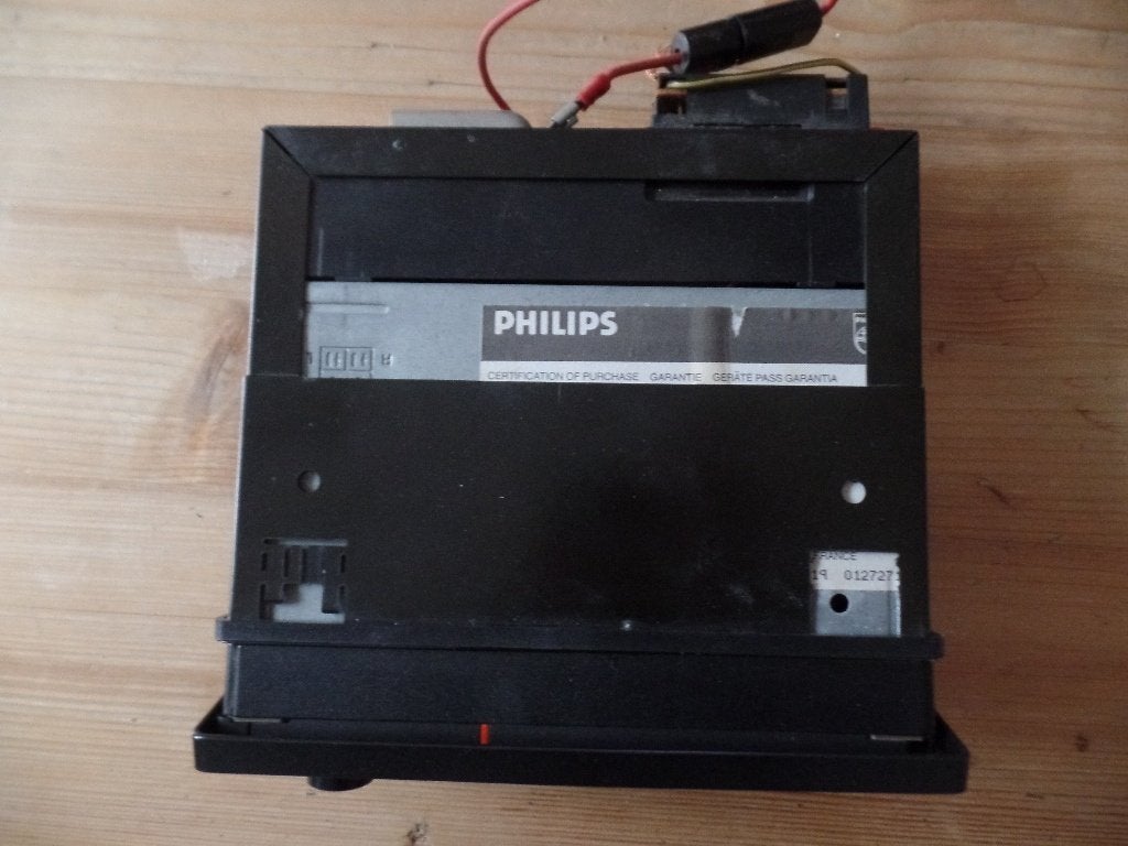 Philips Auto Radio-Cassette en een cassette adapter., Auto diversen, Ophalen of Verzenden