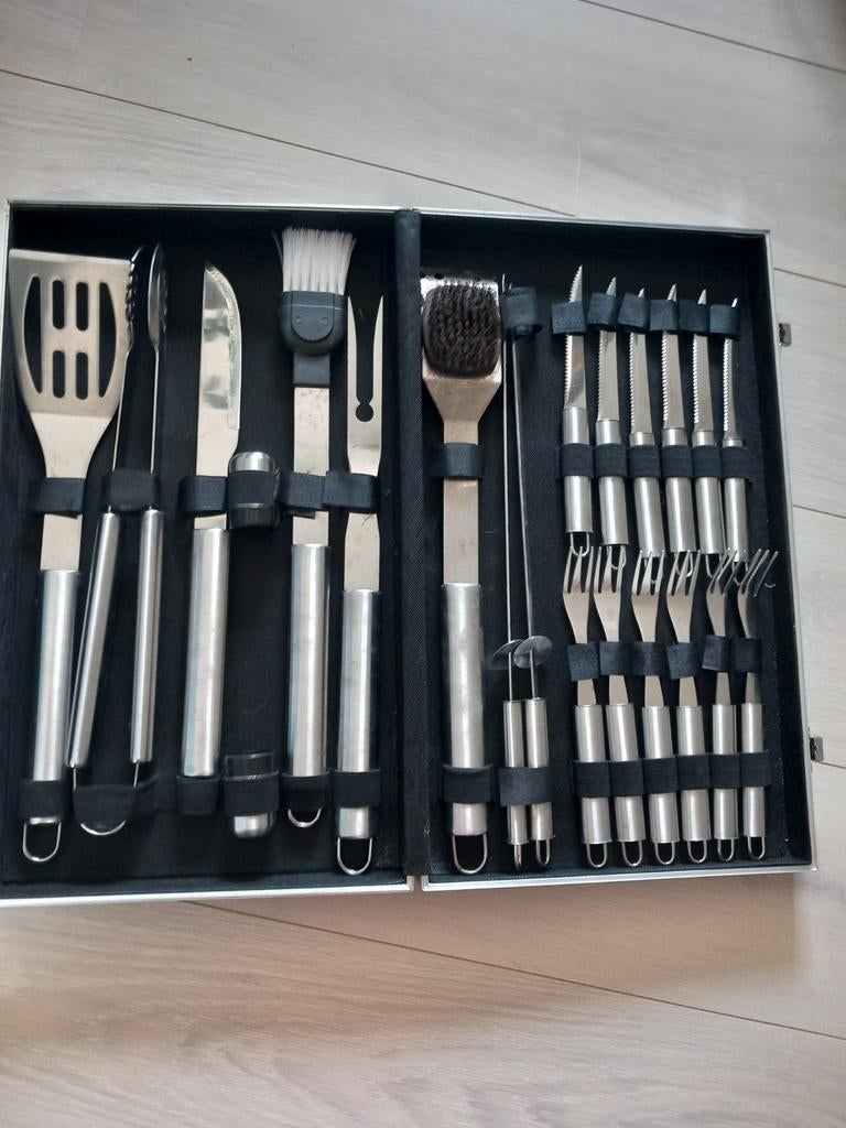 BBQ bestek set in koffer, Ophalen