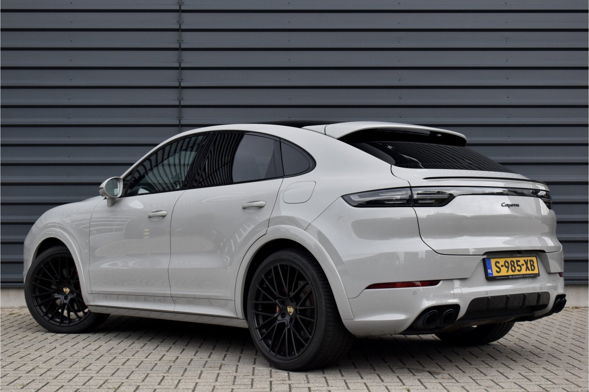 Porsche Cayenne Coupé 3.0 E-Hybrid Platinum Edition *Krijt*, Auto's, Automaat, Gebruikt, 2995 cc, 462 pk