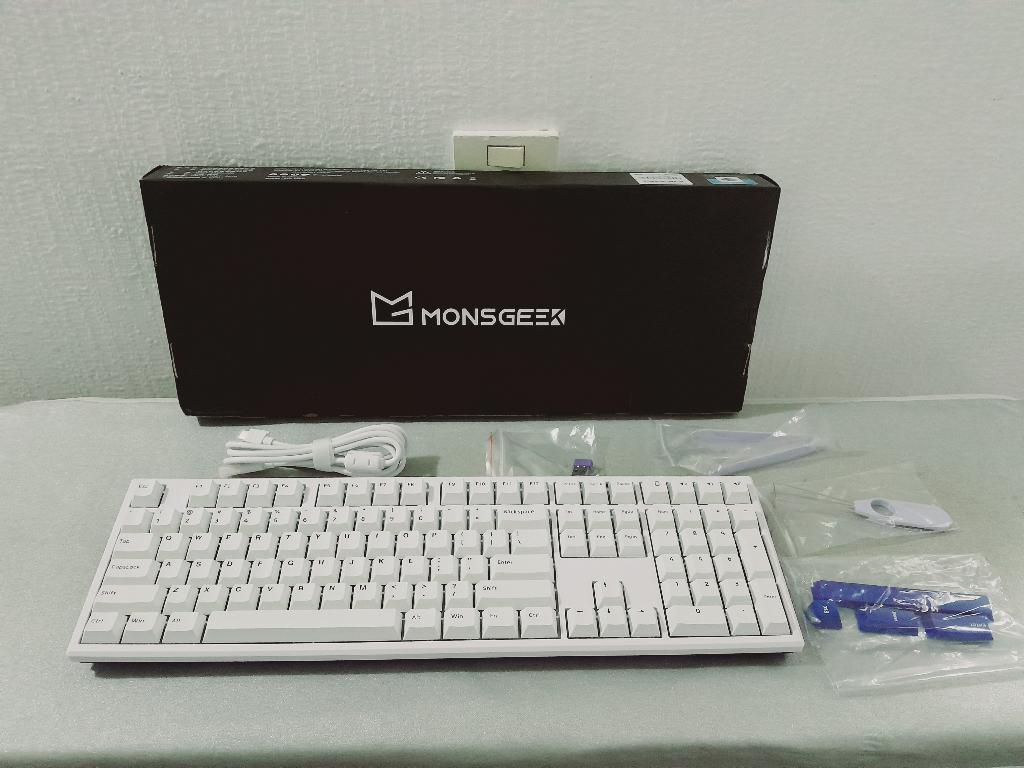 Mechanisch Toetsenbord Monsgeek MG108B Geheel Nieuw, Computers en Software, Toetsenborden, Monsgeek, Nieuw, Ophalen of Verzenden
