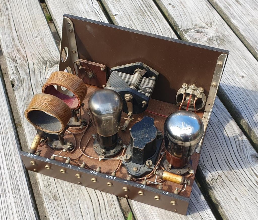 Leuk radio'tje met philips trafo, Ophalen of Verzenden