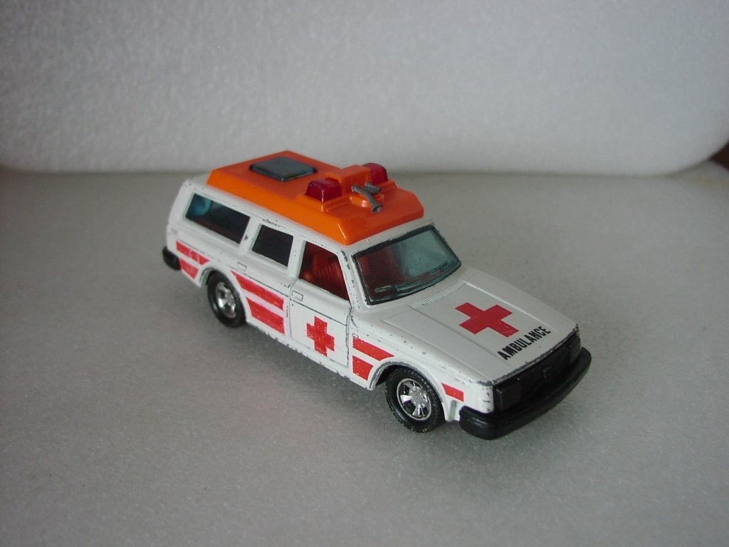 Volvo Estate Matchbox Super Kings K74 Ambulance bespeeld, Verzenden, Gebruikt, Auto, Matchbox