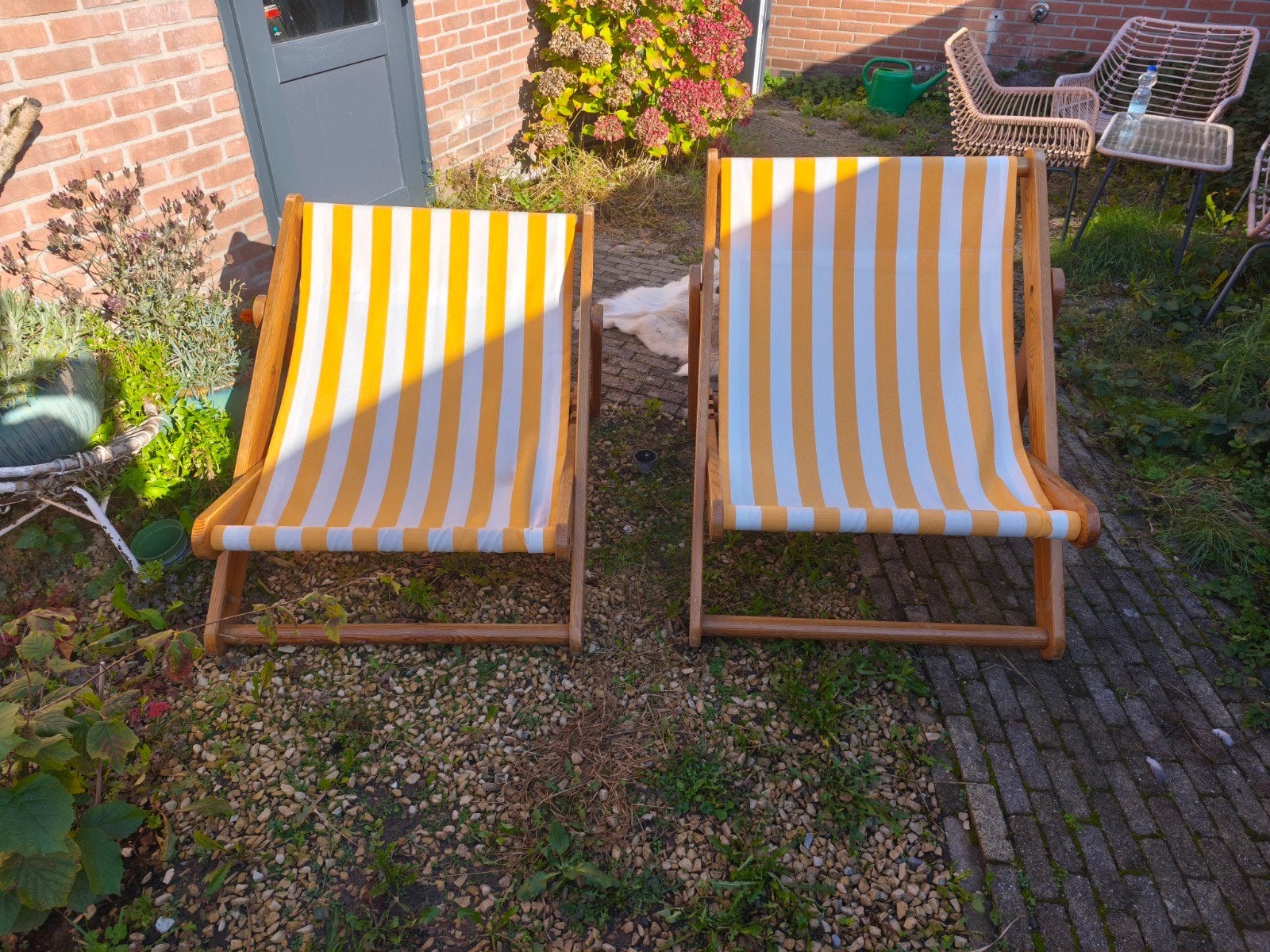 2x Strandstoel Hout met Gele/Witte Strepen, Ophalen, Gebruikt, Hout, Inklapbaar