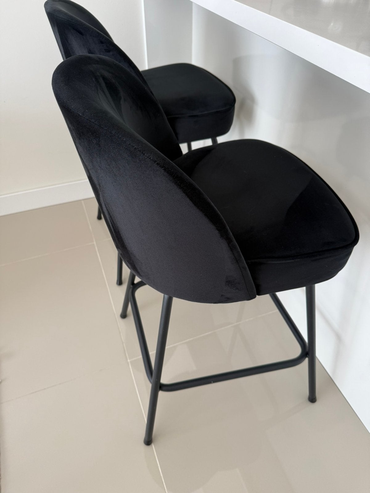 Velvet barstoelen 3st. (laag), Huis en Inrichting, Barkrukken, Ophalen, Zo goed als nieuw, 60 tot 90 cm