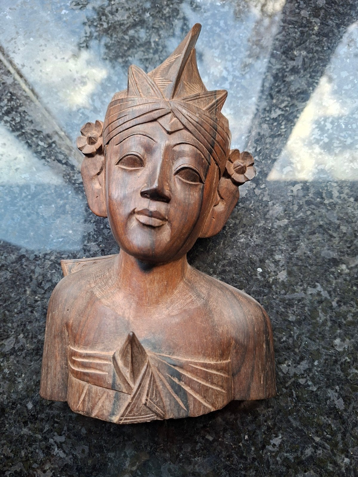 Houten Buste van een Vrouw - 22cm, Buste, Ophalen of Verzenden, Handgemaakt, 20 - 50 cm