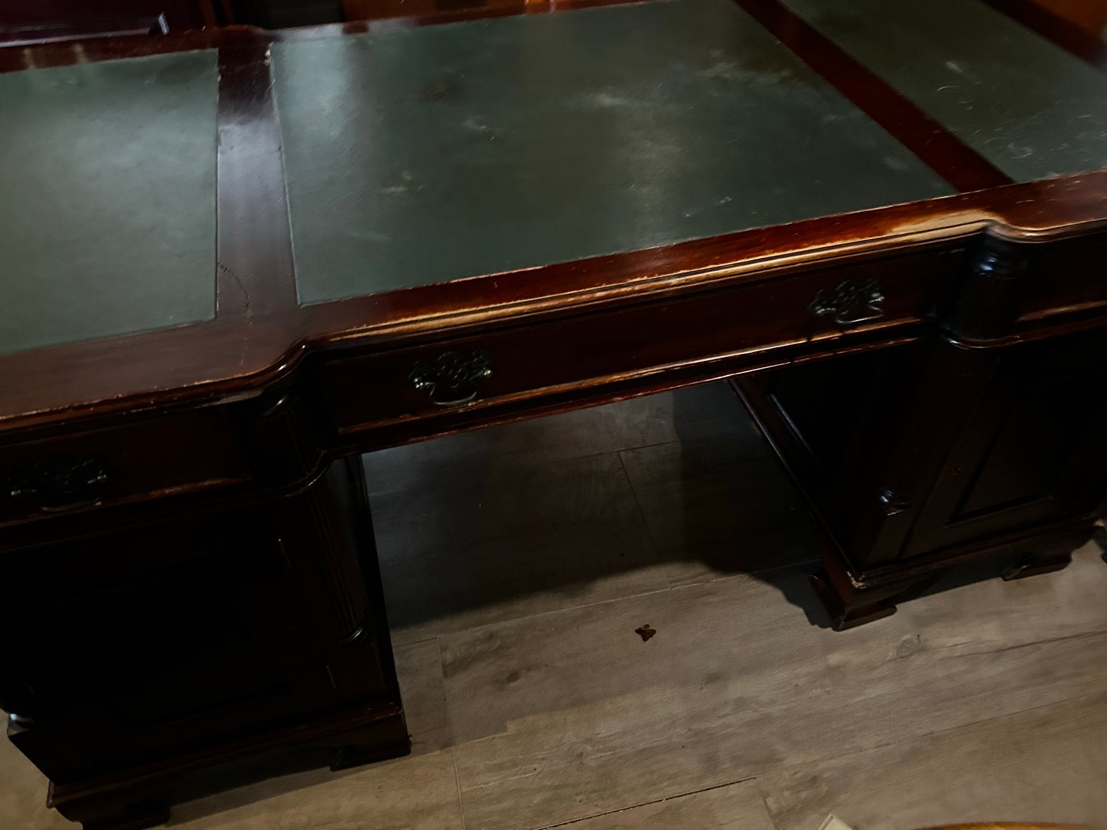 Chesterfield Stijl Mahonie Partnerdesk met Groen Leder, Ophalen, 160 cm, Gebruikt, Bruin
