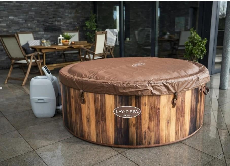 Lay-Z-Spa Helsinki opblaasbare jacuzzi met houtlook, Ophalen, Gebruikt, Afdekzeil, Opblaasbaar
