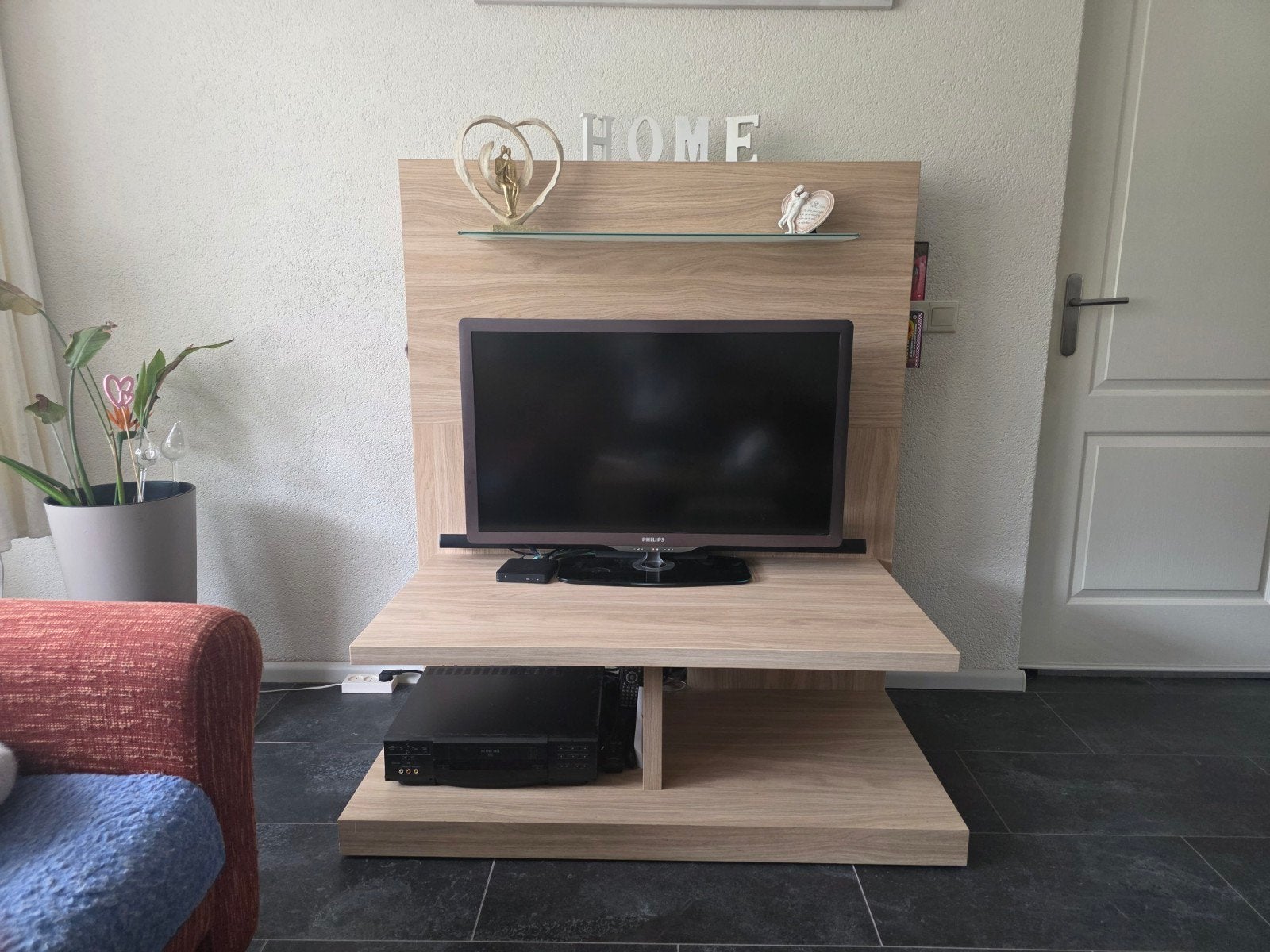 TV-meubel / wandmeubel met opbergruimte, Gebruikt, 100 tot 150 cm, Overige houtsoorten, Ophalen of Verzenden