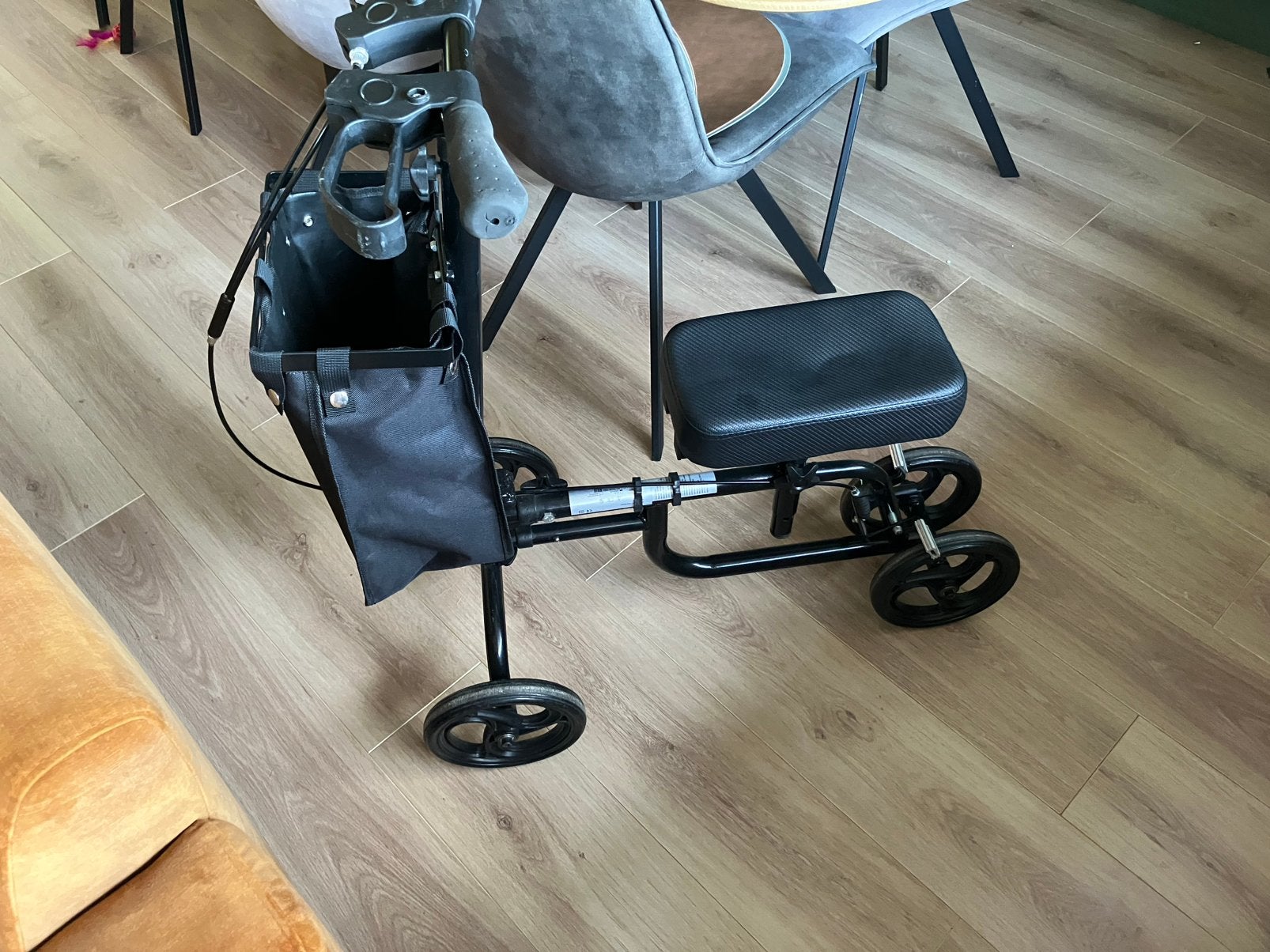 Kniestep te koop, Ophalen, Gebruikt