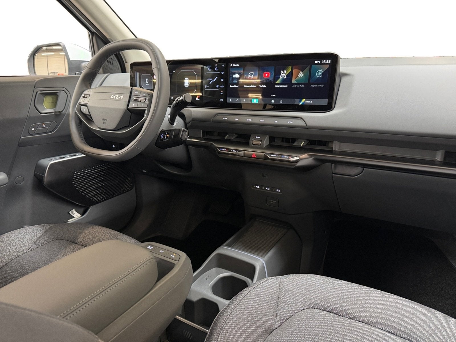 Kia EV2 Air 42.2 kWh 5-Zits I Demo (bj 2026, automaat), Auto's, Dealer onderhouden, Gebruikt, 750 kg, Wit