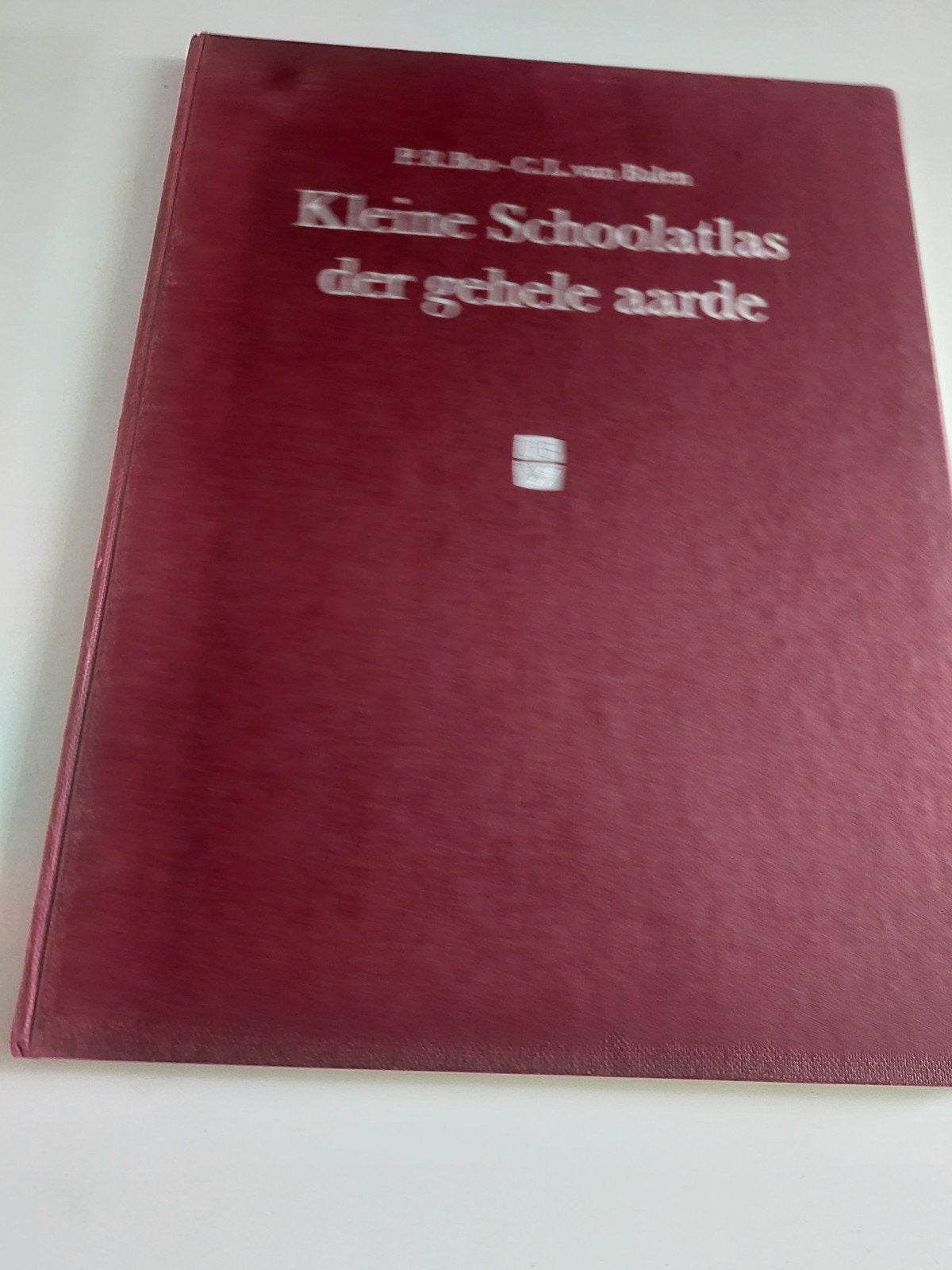 Kleine schoolatlas der gehele aarde, Bos en van Balen 1964n, Gelezen, Bosatlas, Ophalen of Verzenden, 1800 tot 2000