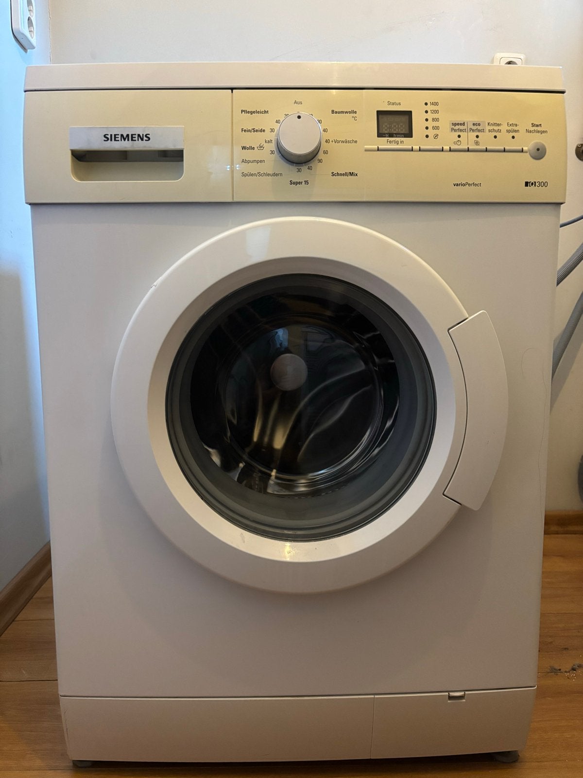 Siemens iQ300 Wasmachine WM14E325/03 - 6 kg, Ophalen, Gebruikt, Voorlader, Kort programma