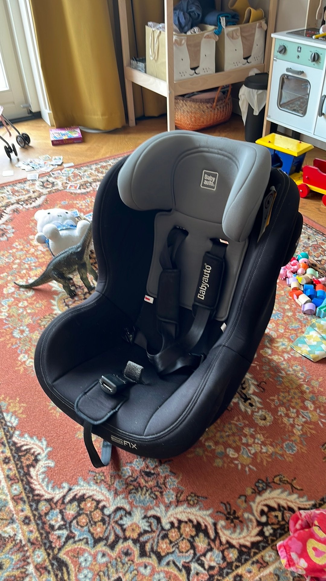 babyauto isofix autostoel peuter/kind zwart grijs, Gebruikt, 15 t/m 36 kg, Isofix, Slaapstand