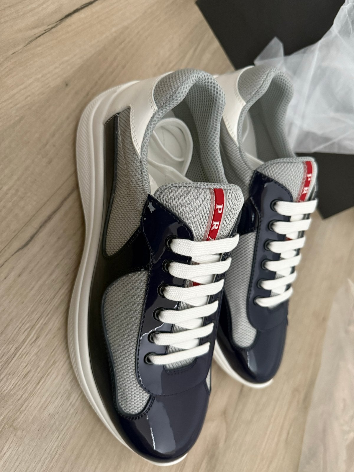 Prada Sneakers Maat 43 - Nieuw in Doos, Kleding | Heren, Schoenen, Blauw, Nieuw, Ophalen of Verzenden, Sneakers of Gympen