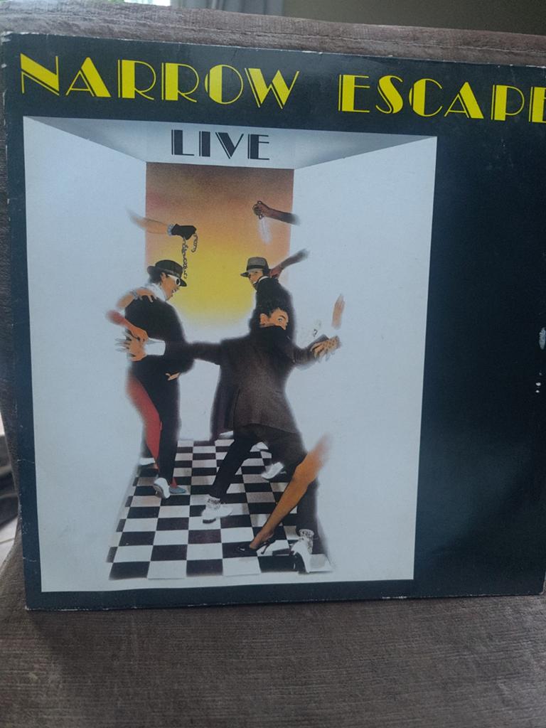 Narrow Escape - Live LP (1984) gesigneerd, Ophalen of Verzenden, 1980 - 1989, Gebruikt, 12 inch