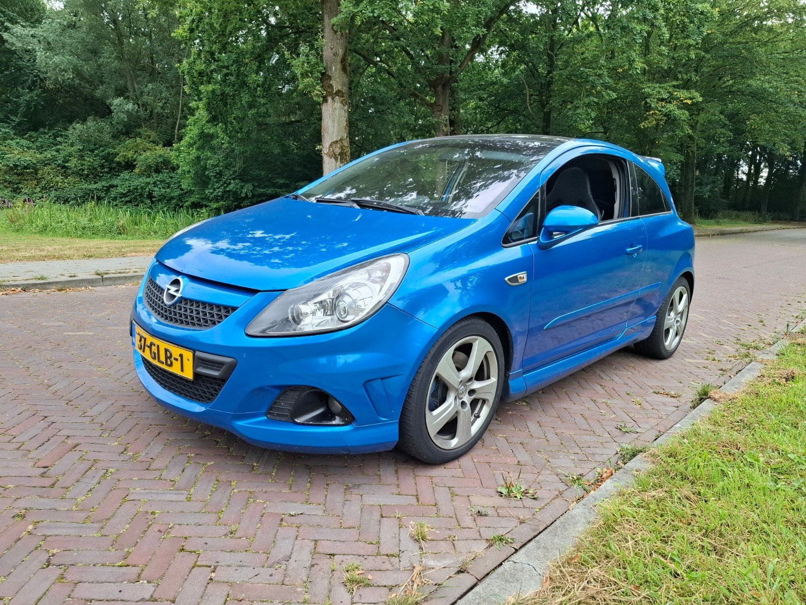 Opel corsa OPC 2007 arden blue, apk 20-01-2027 !!! KOOPJE!!!, Voorwielaandrijving, Blauw, Leder en Stof, Bedrijf