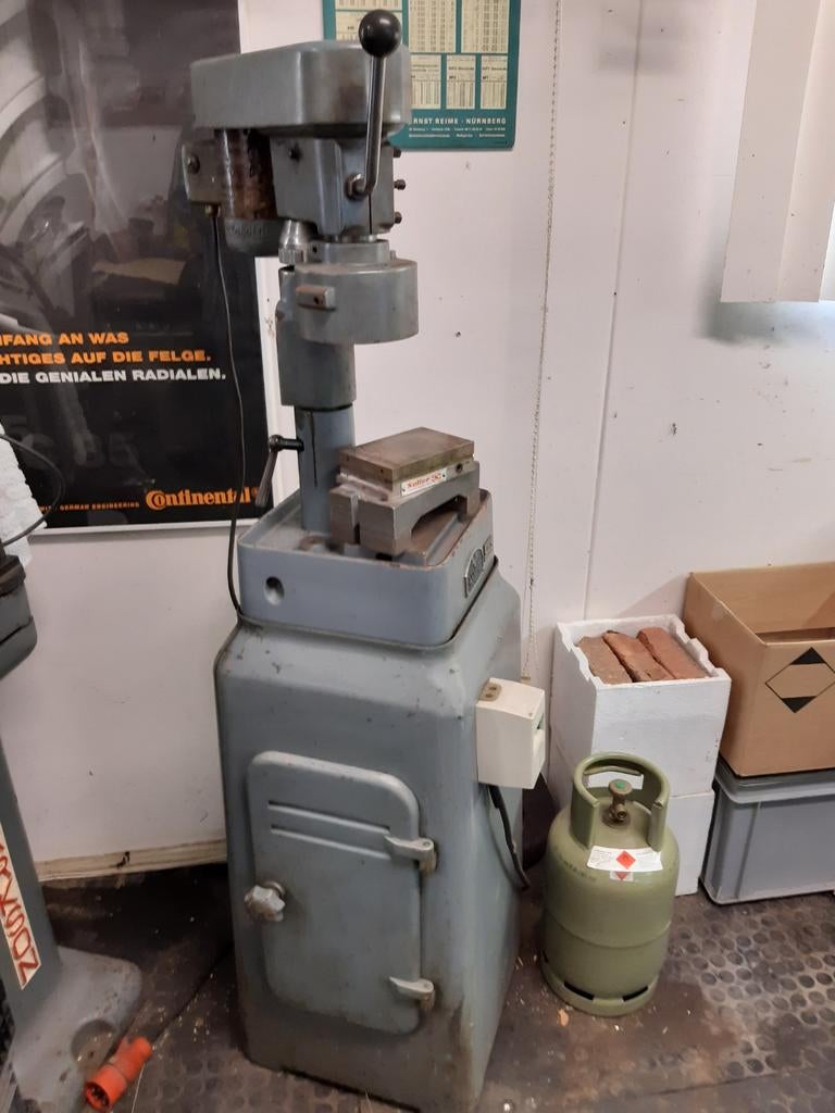 Kleine komslijper met kleine magneet, Ophalen of Verzenden