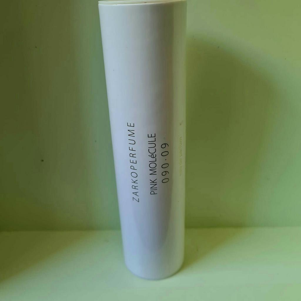 Zarkoperfume pink molecule 099.09 eau de parfum 30ml, Sieraden, Tassen en Uiterlijk, Uiterlijk | Parfum, Ophalen of Verzenden